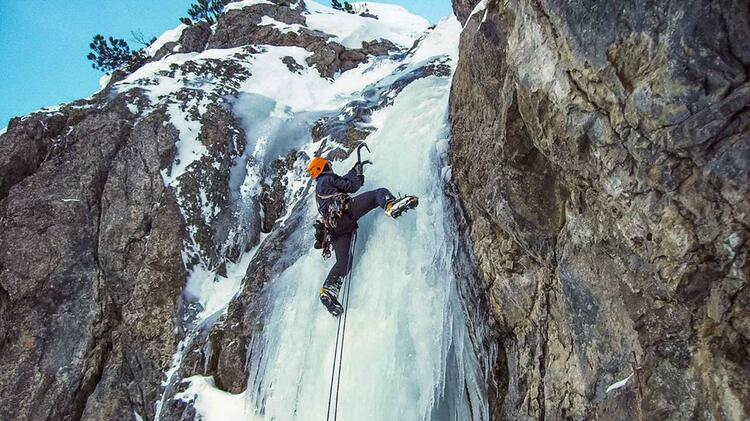 Eisklettern Im Vorstieg Mit Bergfu Hrer