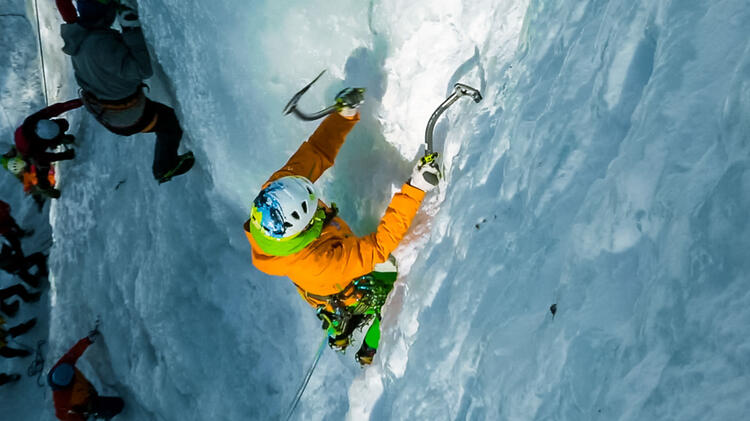 Vorstieg Am Eiskletterkurs